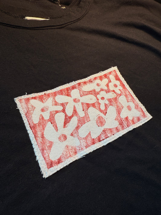 Black Tee (L) | Floral