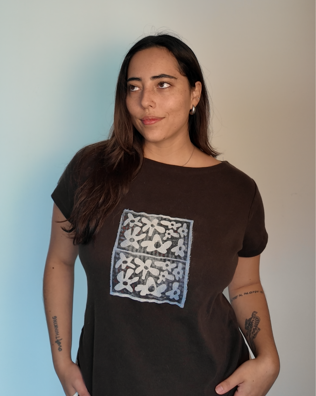 Brown Tee (L) | Floral