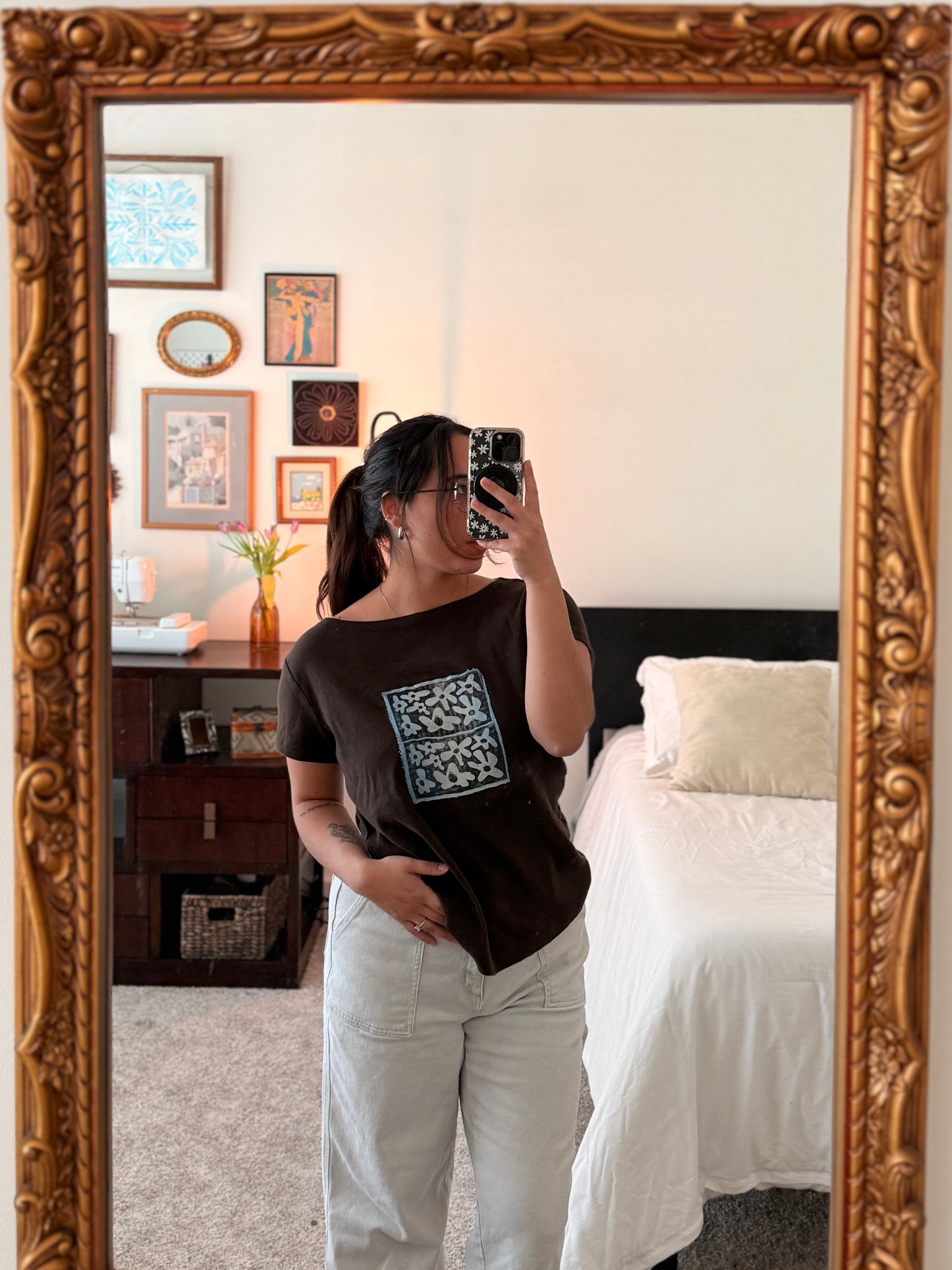 Brown Tee (L) | Floral