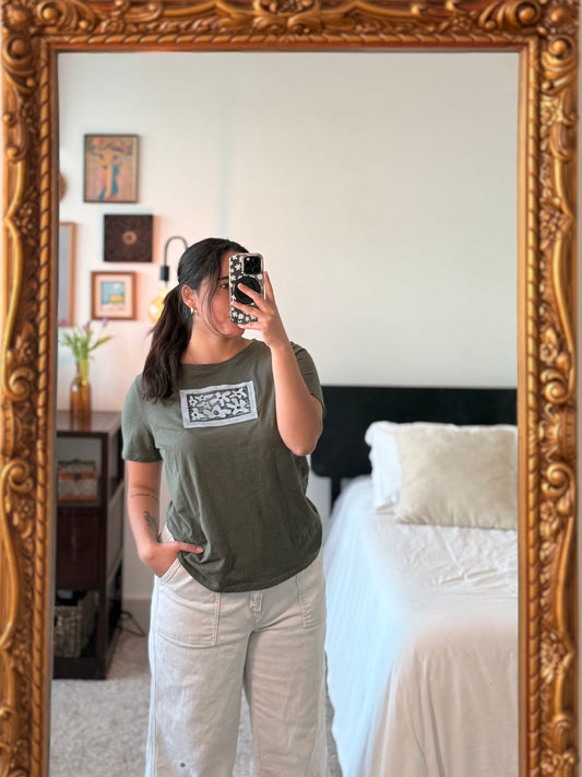 Green Tee (M) | Floral