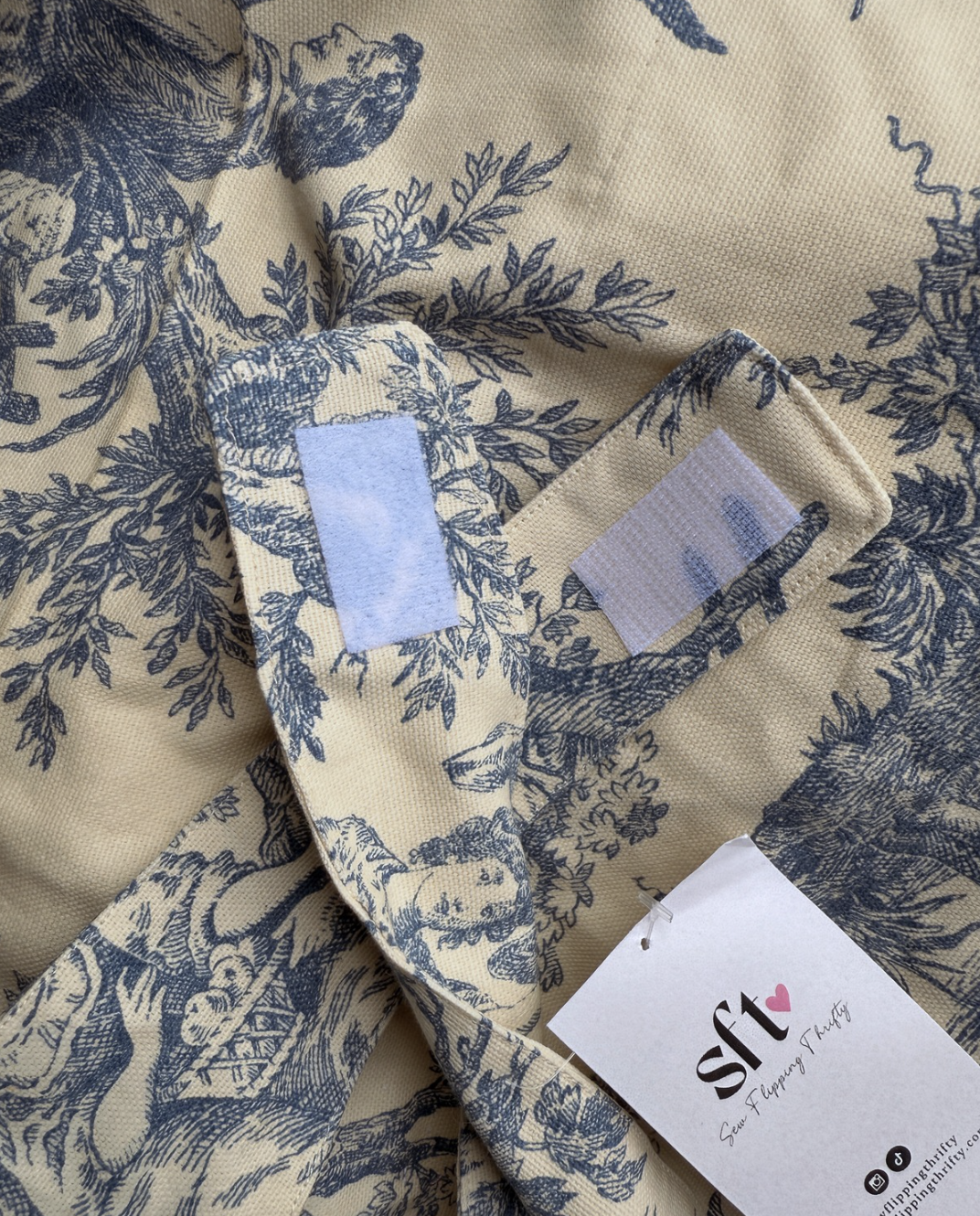 Blue VIntage Floral — Car Trash Can